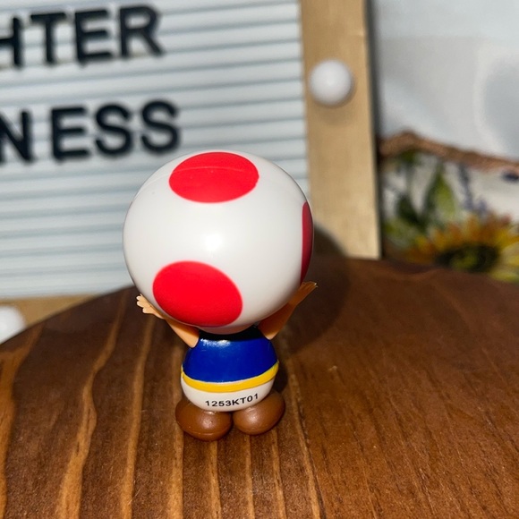 Super Mario Toad 2" Figure by Jakks Pacific Nintendo Mario Brothers - Picture 2 of 3